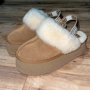 Ugg Funkette, Womens size 9
